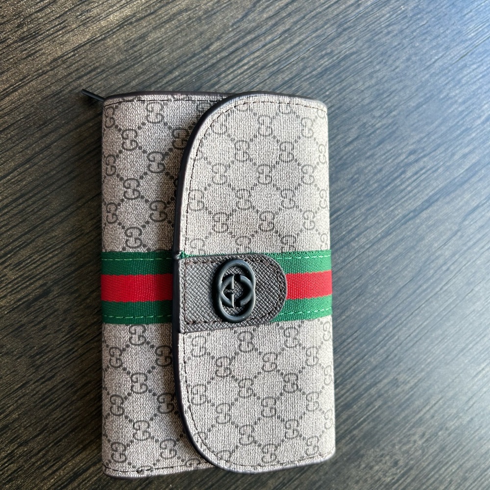 Gucci GG Marmont Mini Wallet